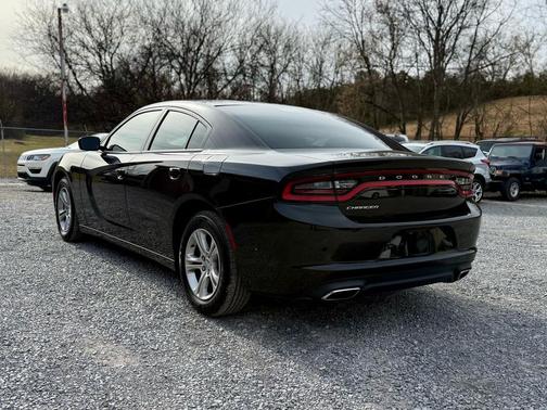2017 Dodge Charger SE