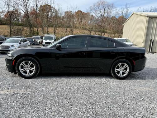 2017 Dodge Charger SE