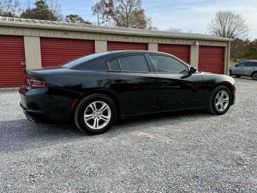 2017 Dodge Charger SE