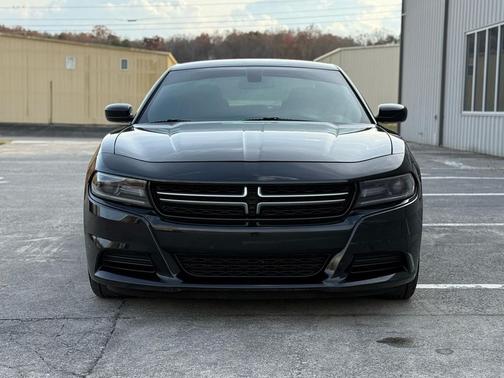 2017 Dodge Charger SE