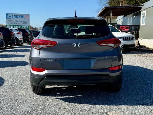 2016 Hyundai TUCSON SE