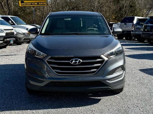 2016 Hyundai TUCSON SE