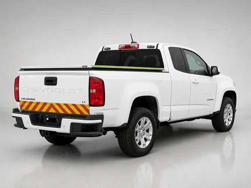Summit White 2022 Chevrolet Colorado LT