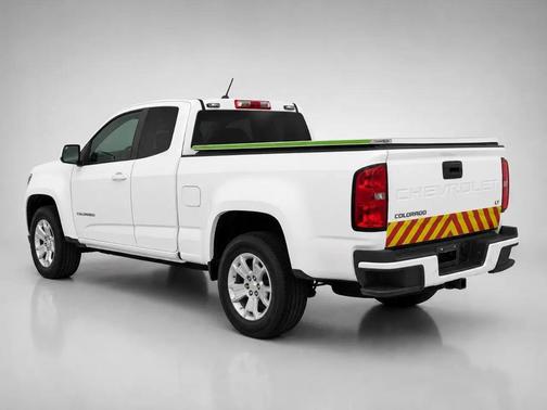 Summit White 2022 Chevrolet Colorado LT