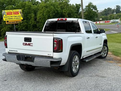 Summit White 2018 GMC Sierra 1500 SLT