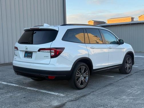 2022 Honda Pilot 2WD Sport