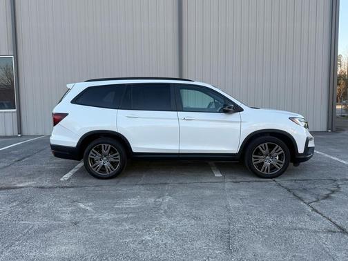 2022 Honda Pilot 2WD Sport