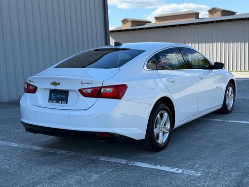 Summit White 2021 Chevrolet Malibu 1LS