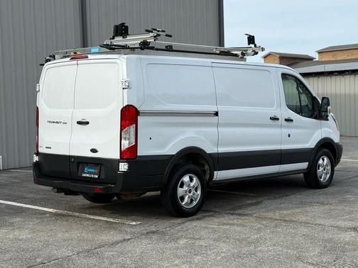 2017 Ford Transit-250 Base