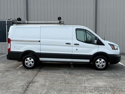 2017 Ford Transit-250 Base
