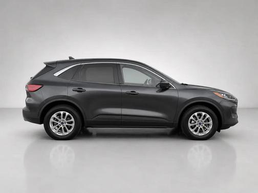 Magnetic Metallic 2020 Ford Escape SE