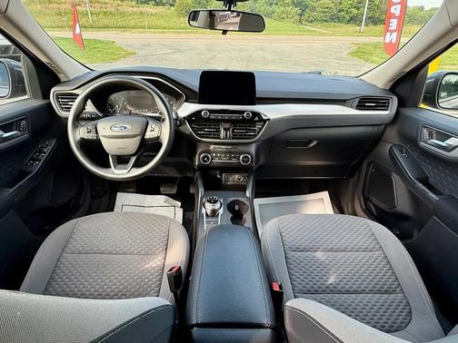 Magnetic Metallic 2020 Ford Escape SE