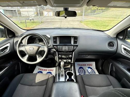 2020 Nissan Pathfinder S 2WD
