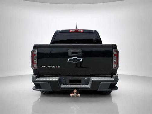 Black 2018 Chevrolet Colorado WT