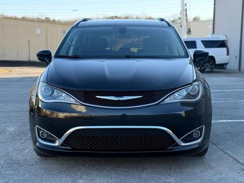 2018 Chrysler Pacifica Touring-L Plus