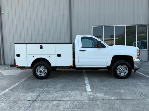 Summit White 2017 Chevrolet Silverado 2500 WT