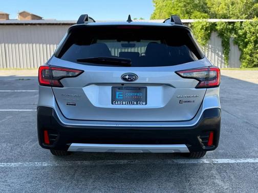Ice Silver Metallic 2022 Subaru Outback Limited