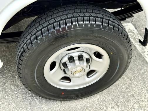 2021 Chevrolet Express 2500 RWD 2500 Regular Wheelbase WT