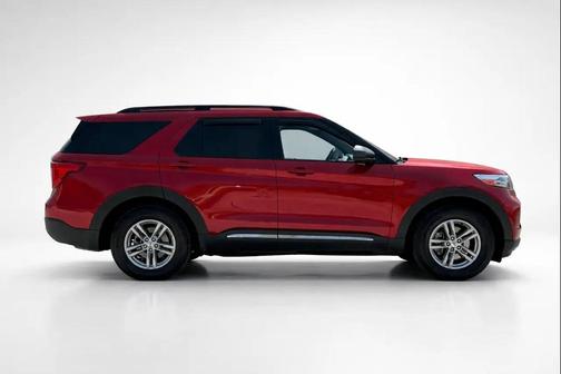 Rapid Red Metallic Tinted Clearcoat 2020 Ford Explorer XLT