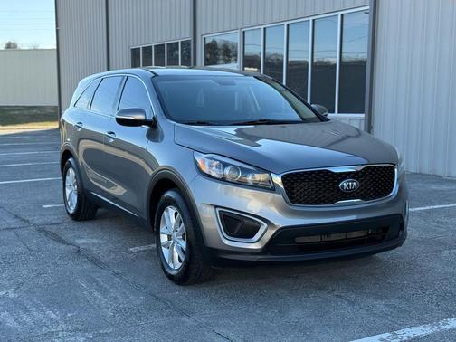 2017 Kia Sorento L