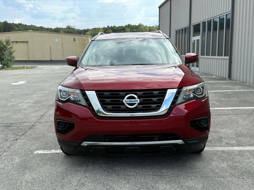 2018 Nissan Pathfinder S