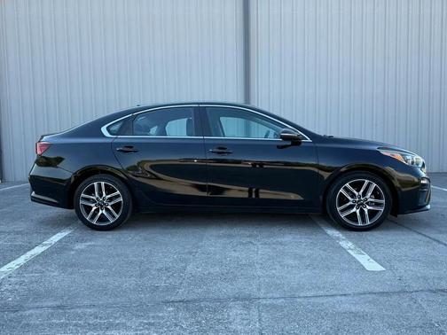 Aurora Black 2020 Kia Forte EX