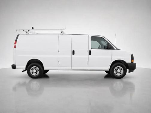 Summit White 2017 Chevrolet Express 2500 Work Van
