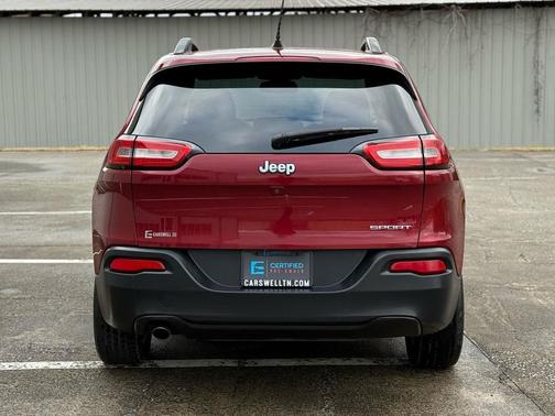 2017 Jeep Cherokee Sport