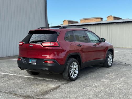 2017 Jeep Cherokee Sport