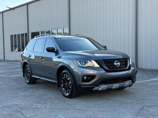 2020 Nissan Pathfinder SV 2WD