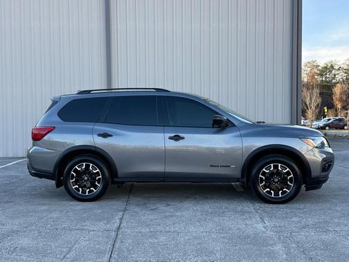 2020 Nissan Pathfinder SV 2WD