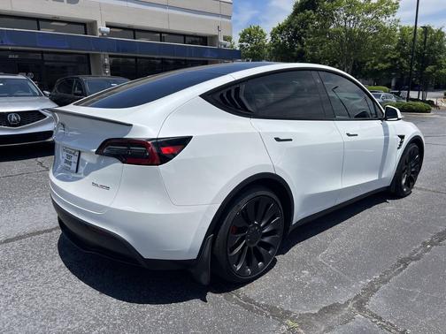 Pearl White Multi-Coat 2022 Tesla Model Y Performance Dual Motor All-Wheel Drive