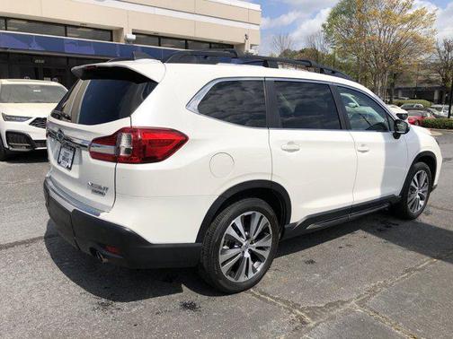 Crystal White Pearl 2022 Subaru Ascent Limited 7-Passenger