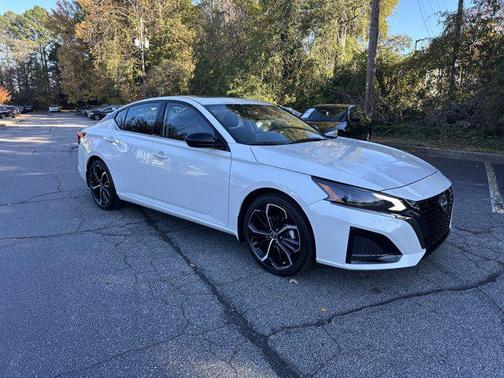 2024 Nissan Altima SR FWD