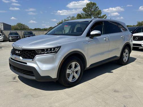 2022 Kia Sorento LX