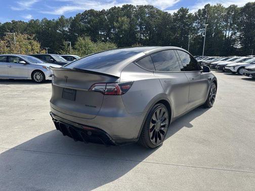 2022 Tesla Model Y Performance Dual Motor All-Wheel Drive
