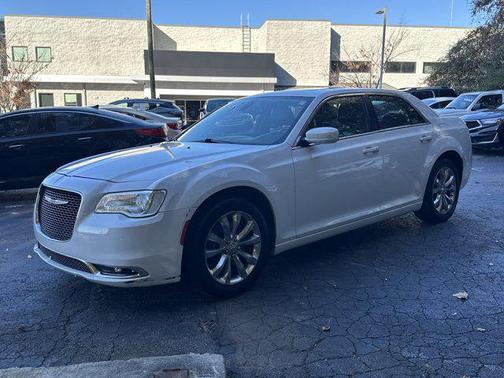 2018 Chrysler 300 Touring