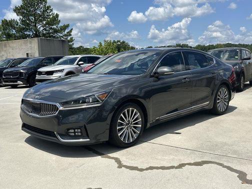 2017 Kia Cadenza Technology