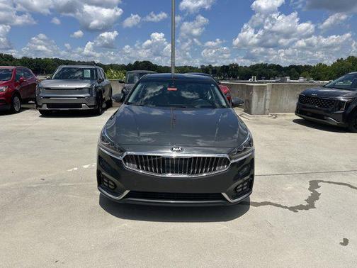 2017 Kia Cadenza Technology