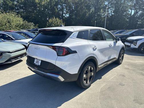 2026 Kia Sportage LX