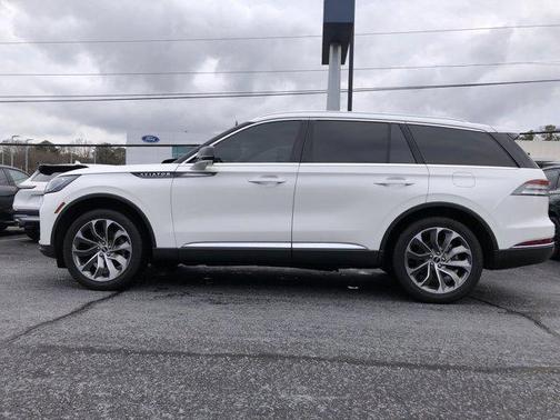 2025 Lincoln Aviator Premiere