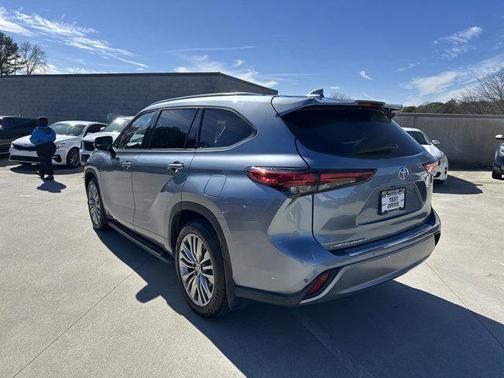 2021 Toyota Highlander Platinum