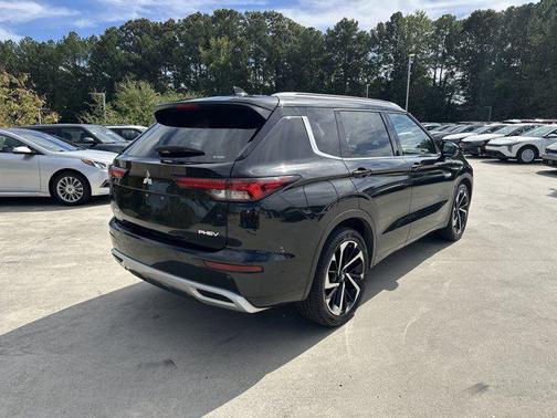2023 Mitsubishi Outlander PHEV SEL