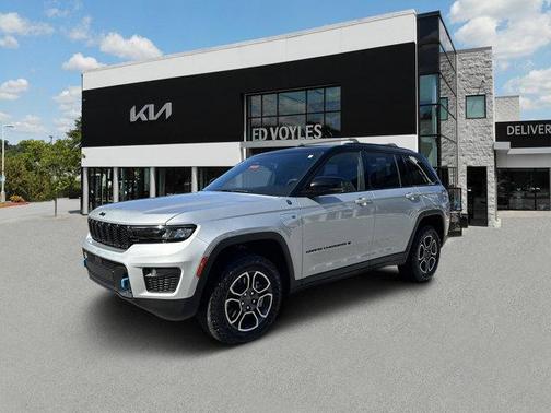 2022 Jeep Grand Cherokee 4xe Trailhawk