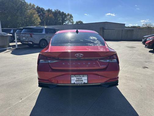 2021 Hyundai ELANTRA Limited