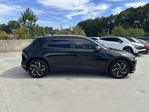 2024 Hyundai IONIQ 5 SE