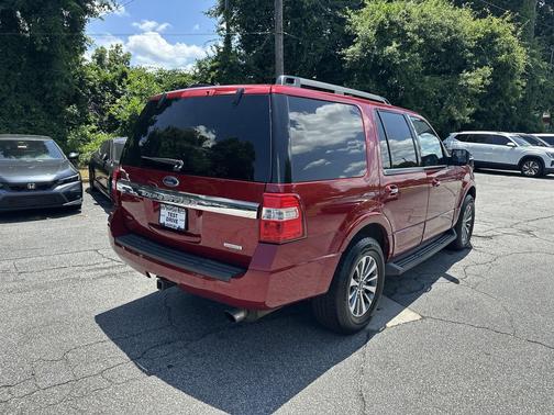 Ruby Red Metallic Tinted Clearcoat 2017 Ford Expedition XLT