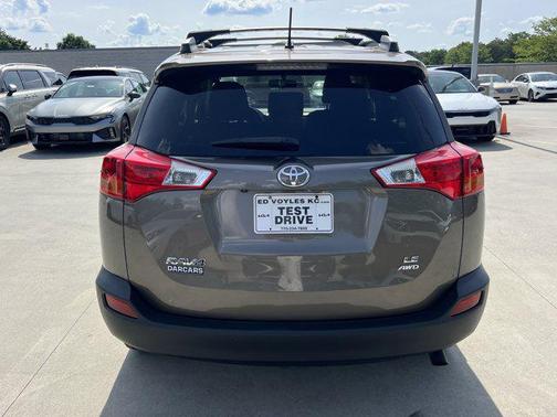 2015 Toyota RAV4 LE