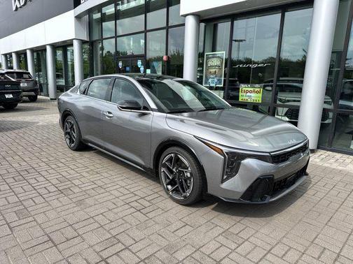 2025 Kia K4 GT-Line