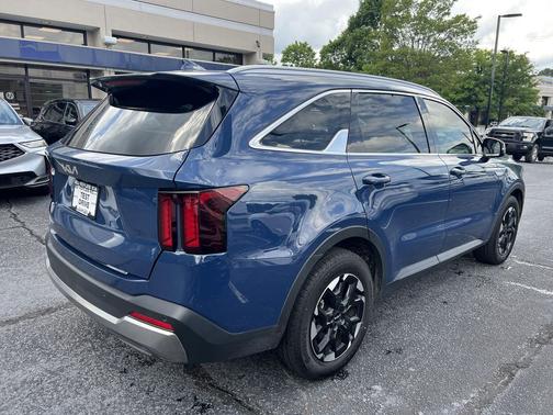 Midnight Lake Blue 2025 Kia Sorento S